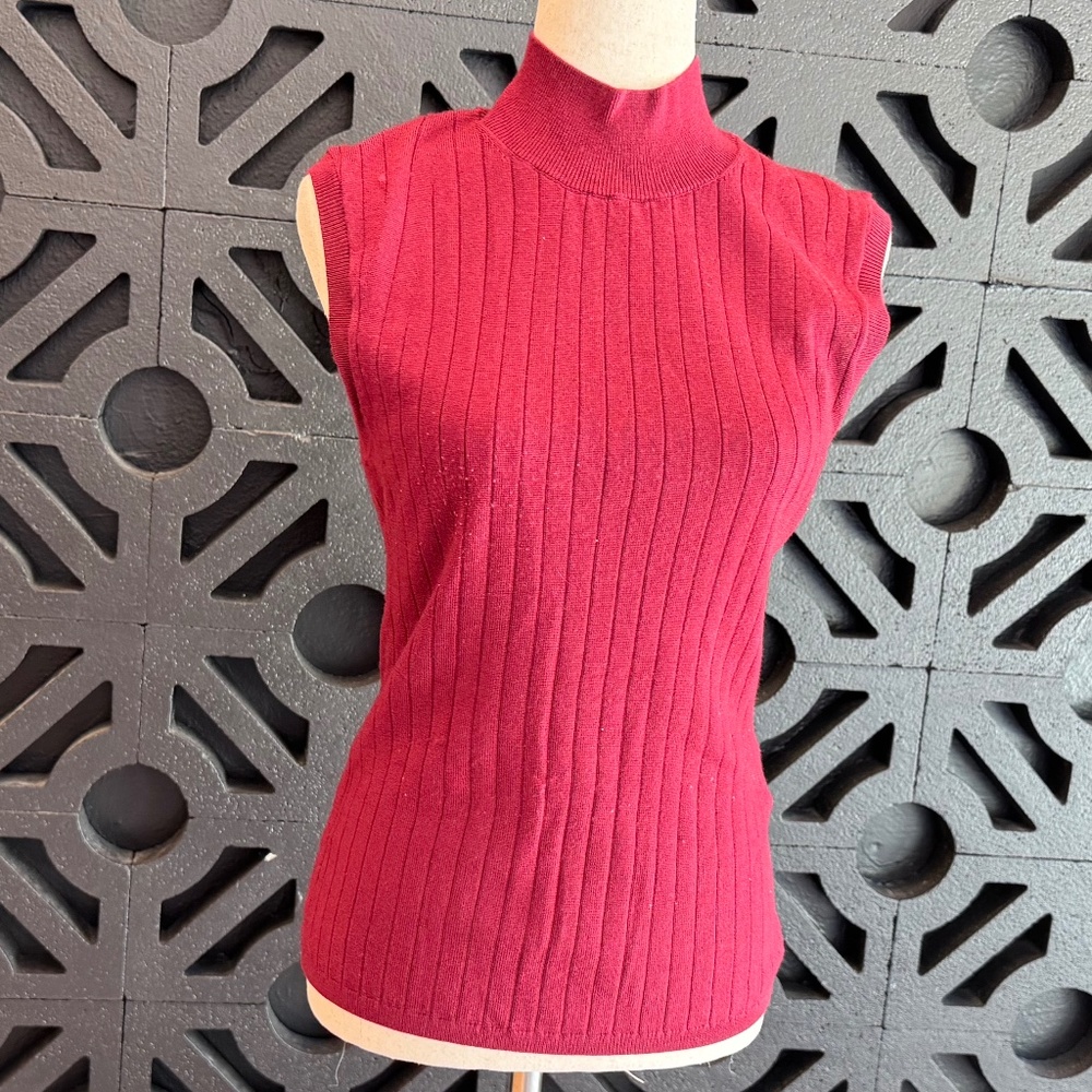 Banana Republic | Sleeveless Turtleneck